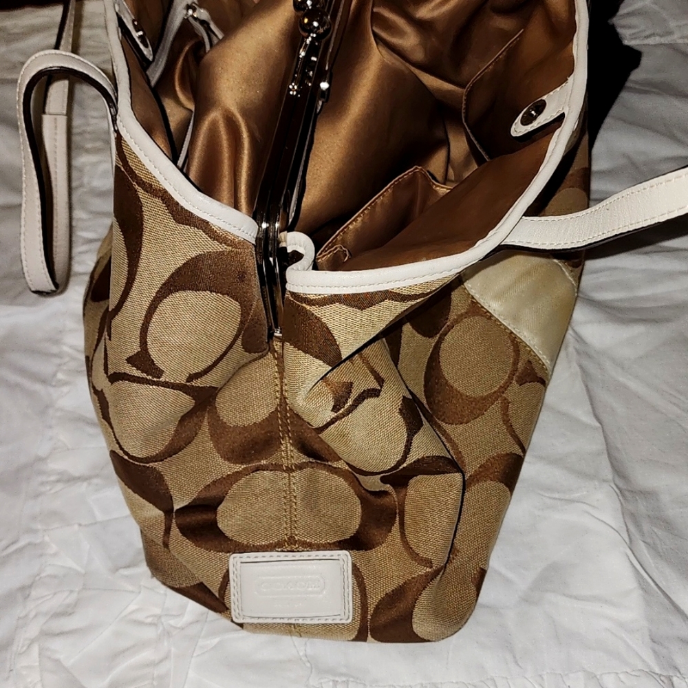 COACHCoach Signature C Stripe Carryall Tote Handbag.